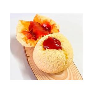 Pão De Queijo Recheado Com Goiabada 